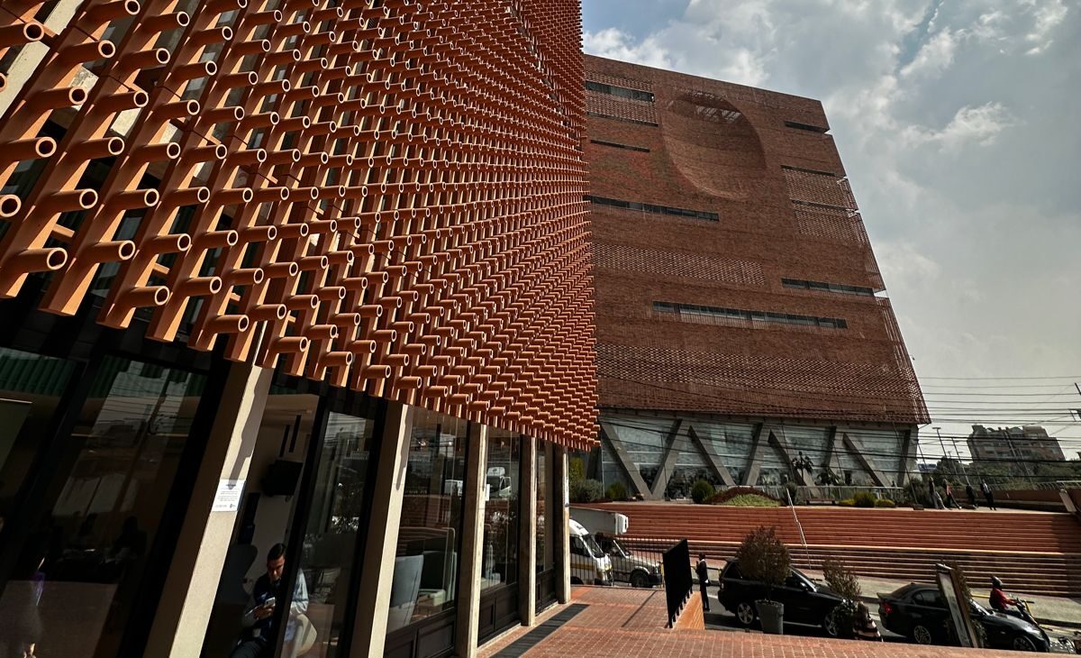 Fachada arquitectónica GFRC desarrollada por Cimbrados
